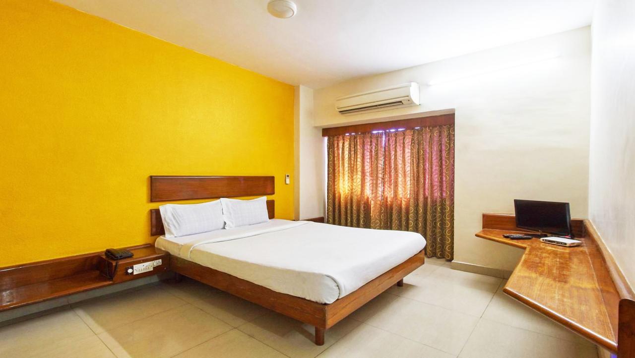 Balajee Palace Hotel Hyderabad Exterior photo