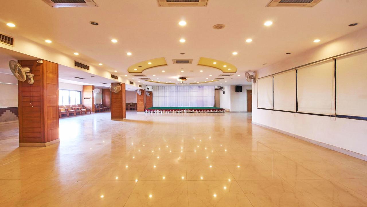 Balajee Palace Hotel Hyderabad Exterior photo